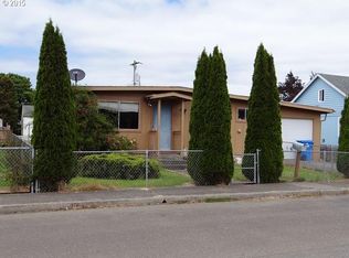 1073 Greenwood Ave, Reedsport, OR 97467