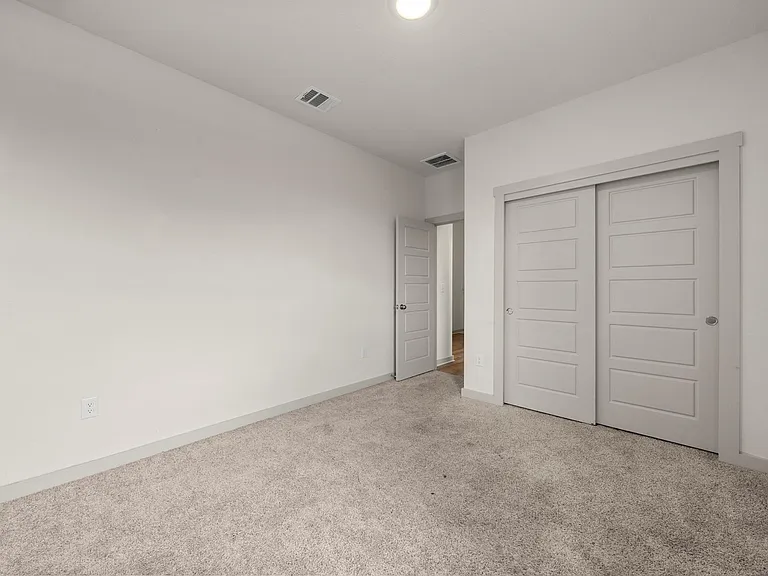 13900 McArthur Dr — Photo 21