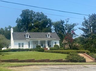 610 W 10th St, West Point, GA 31833