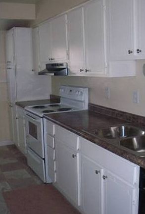 4th image of 2521 117th Ave W