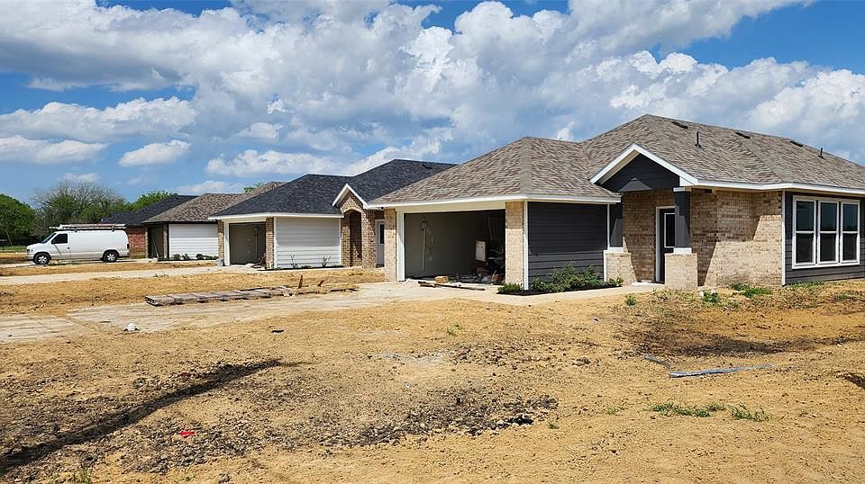 1st image of LOT 8 N Garrett Ave