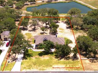 145 Crescent Rdg, Adkins, TX 78101