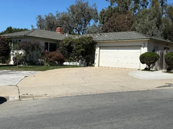 2 Perez Cir, Salinas, CA 93906