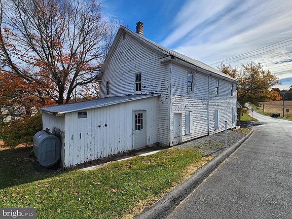 5th image of 26506 Clarksburg Rd