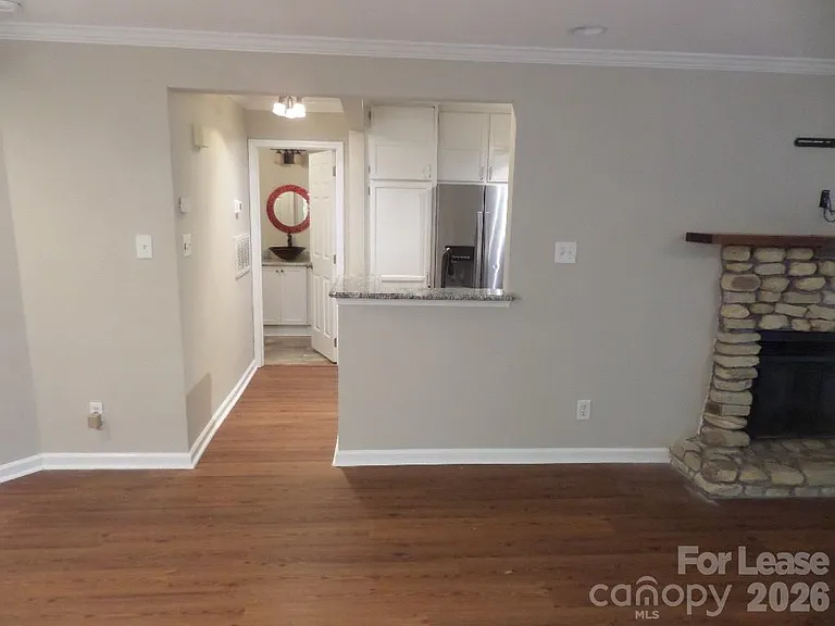 1109 E Morehead St #10 — Photo 7