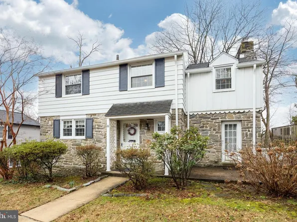 8 Pilgrim Ln, Drexel Hill, PA 19026