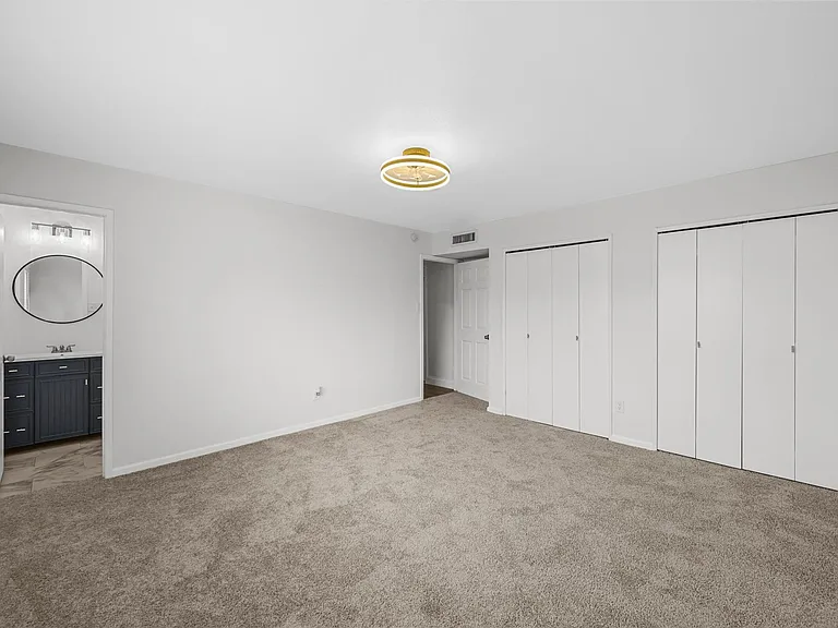 4940 Watkins Dr — Photo 16