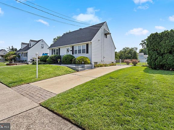 4th image of 6 Brandywine Way
