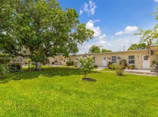 1845 Dixieanna St, Hollywood, FL 33020
