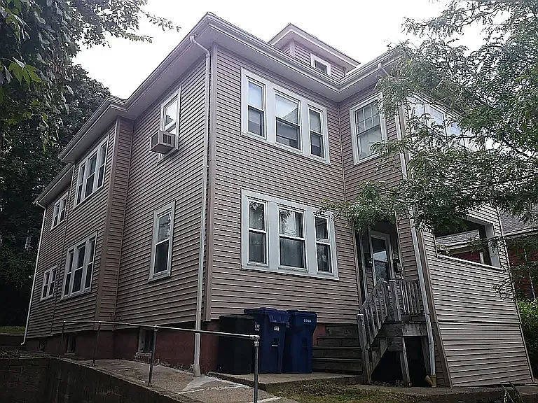 4 bed, 1200 sqft, $3,600 — Photo 2