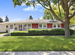 2913 Rosalind Ave, Racine, WI 53403