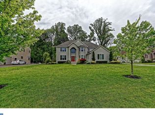 2 Chrysanthemum Ct, Sewell, NJ 08080