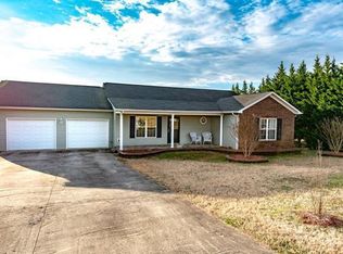 6091 Little River Ct, Granite Falls, NC 28630