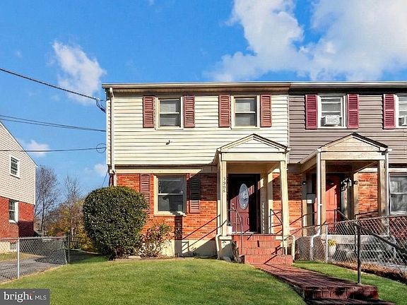 2nd image of 5926 Shoshone Dr