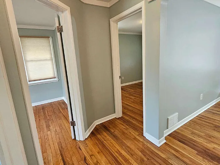 8457 McKinley Ave — Photo 11