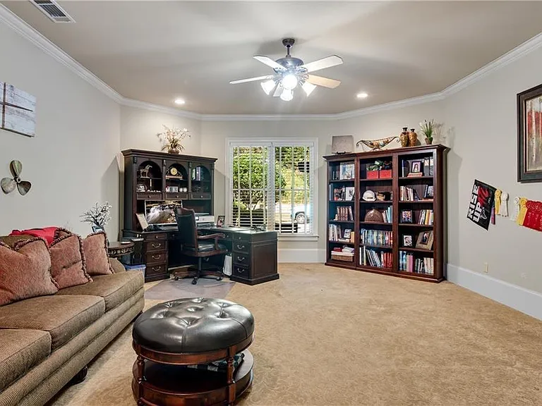8335 Hurakan Creek Xing — Photo 36