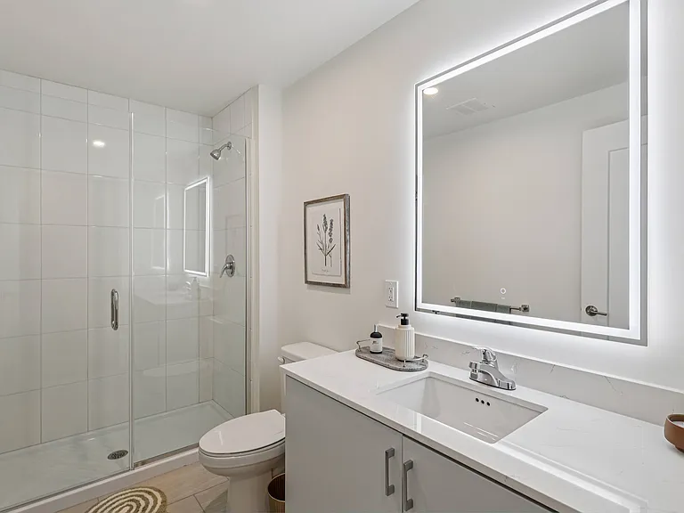 7 West 7th Apartments — Photo 48