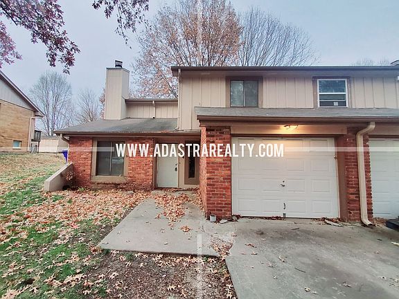 2nd image of 1424 E Willow Dr