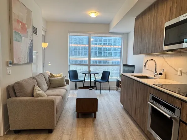 15 Richardson St #420, Toronto, ON M5A 4J9