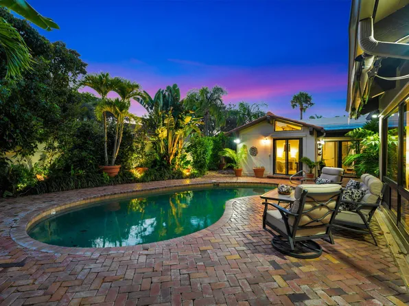 105 SANDPIPER Circle W, Jupiter, FL 33477