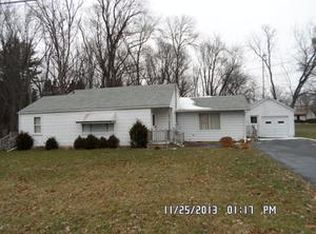 8610 Frost Rd, Saginaw, MI 48609