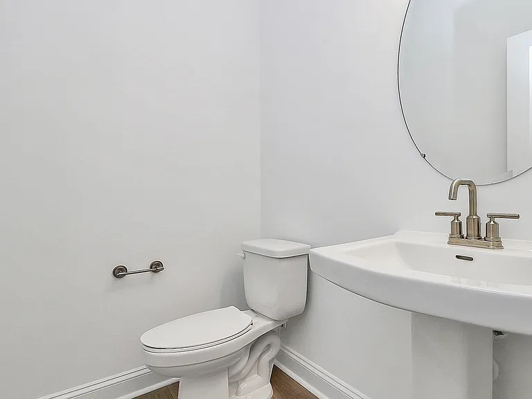 707 Hoke Ln — Photo 6