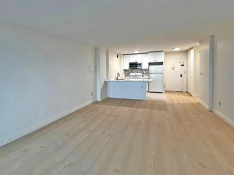 380 Mountain Rd #608 — Photo 4