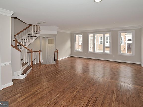 3rd image of 2334 N Van Buren Ct