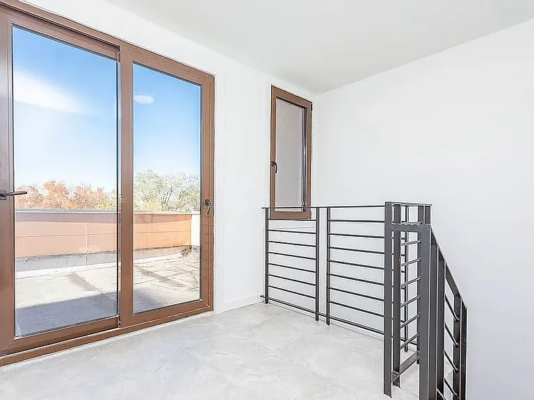 28A Lawton St #4F — Photo 8