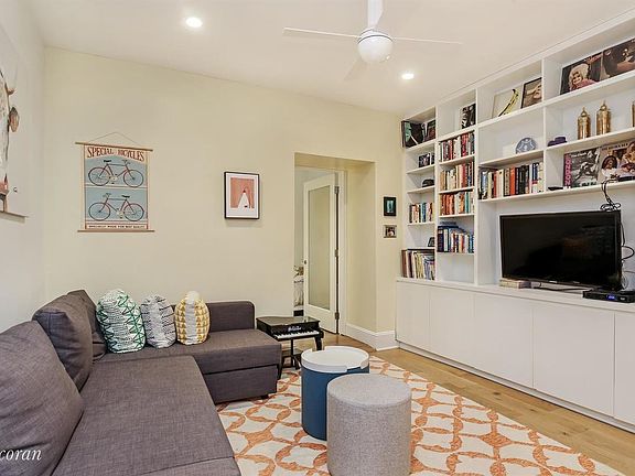 5th image of 315 Clinton Ave APT 1