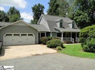 102 Hickory Hollow Dr, Inman, SC 29349