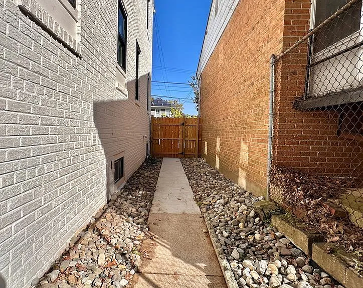 4709 Clay St NE — Photo 12