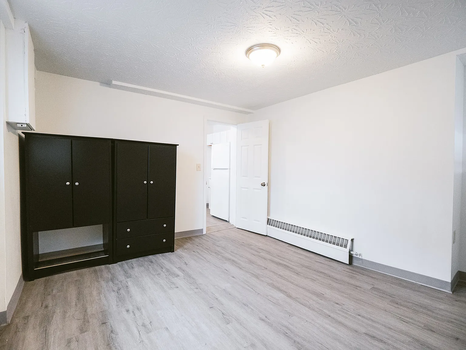 4137 East Galbraith Road - 8 — Photo 3