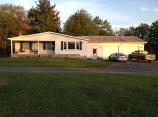 167 Phoenix Rd, Breezewood, PA 15533