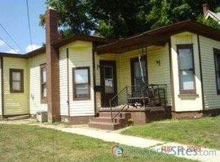 305 Main St #23, Buchanan, MI 49107
