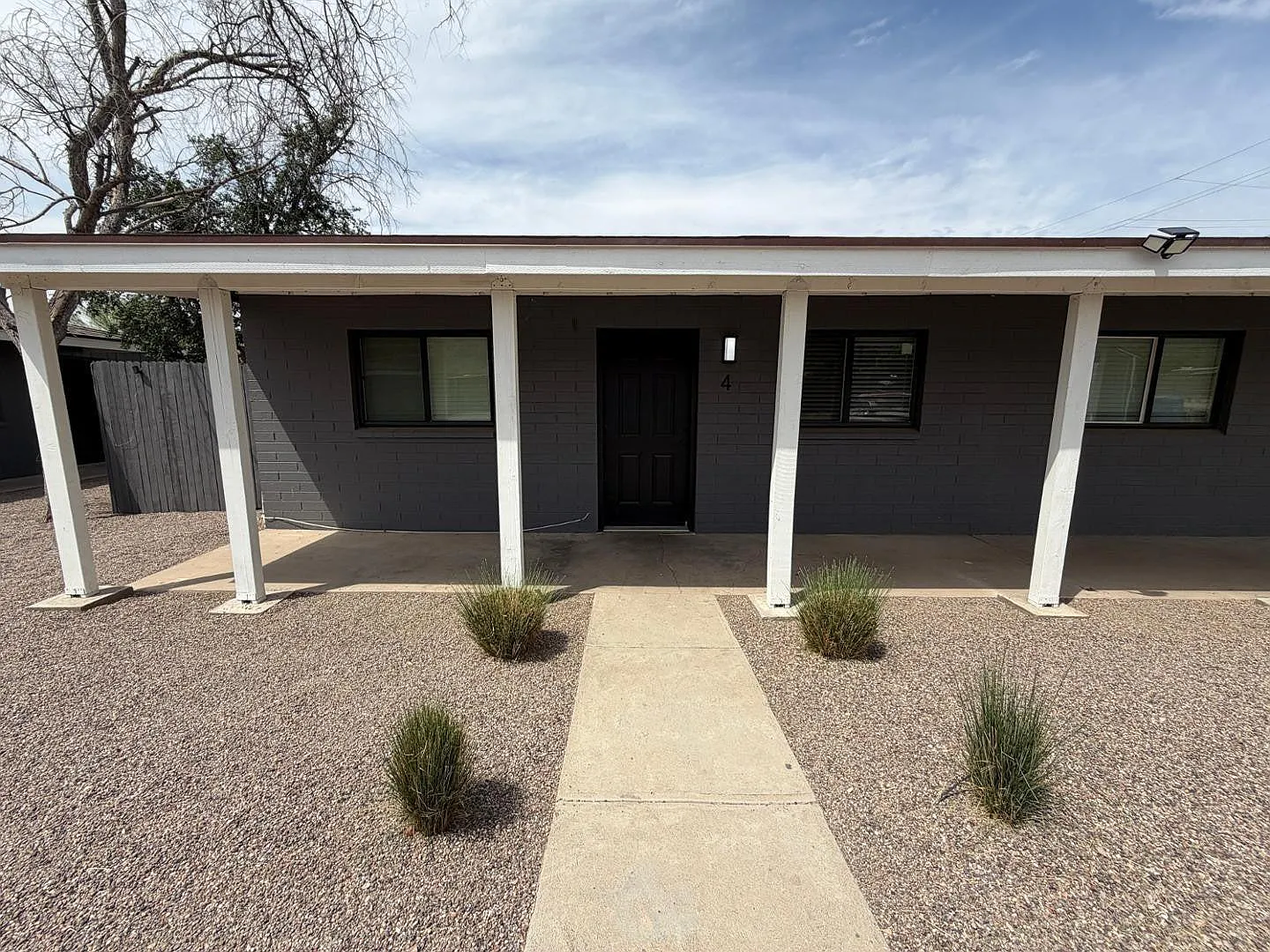1 bed, 1.0 bath, 400 sqft, $900 — Photo 2