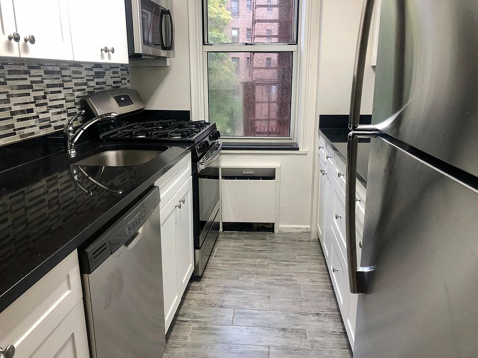 1st image of 15350 89th Ave APT 618