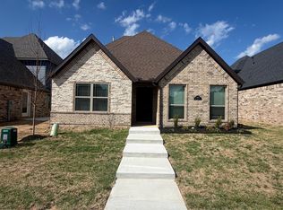 3002 SW Lovely Ln, Bentonville, AR 72712