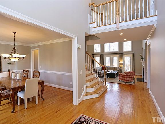 3rd image of 112 Beechridge Ct