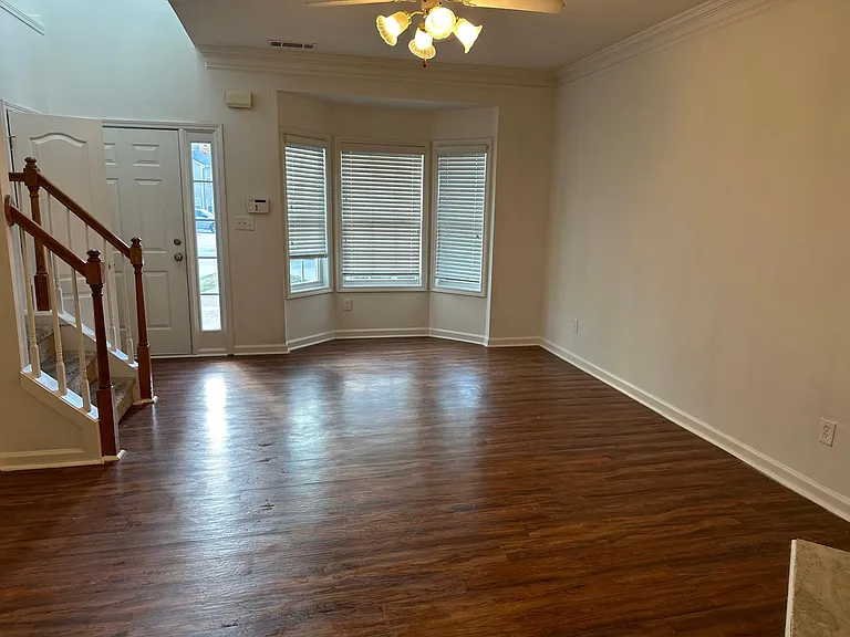 1213 Blairs Pointe Dr — Photo 6