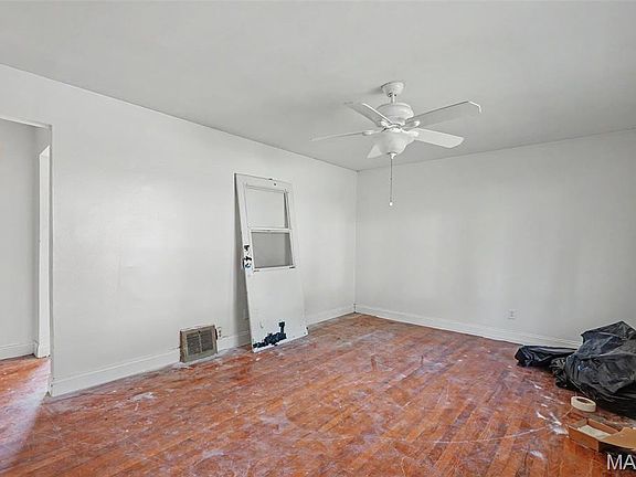 4th image of 10068 Stimson Dr