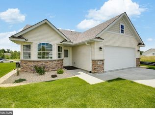 423 25th Ln SE, Cambridge, MN 55008