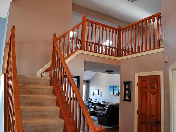 3rd image of 9634 Wagonwood Dr