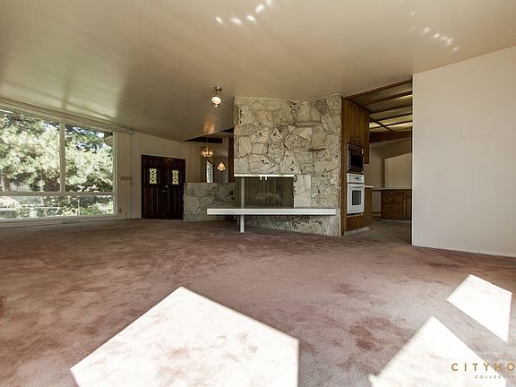 2nd image of 2057 E Lincoln Ln