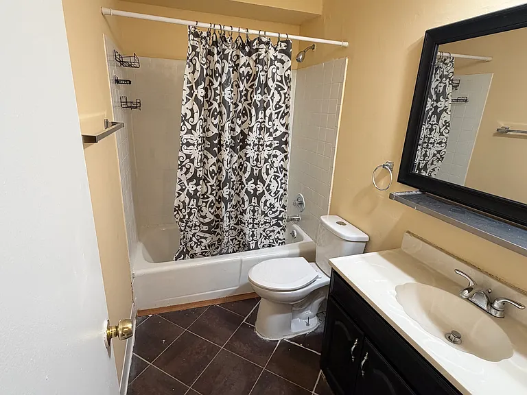 2794 Patrick Henry Dr — Photo 18