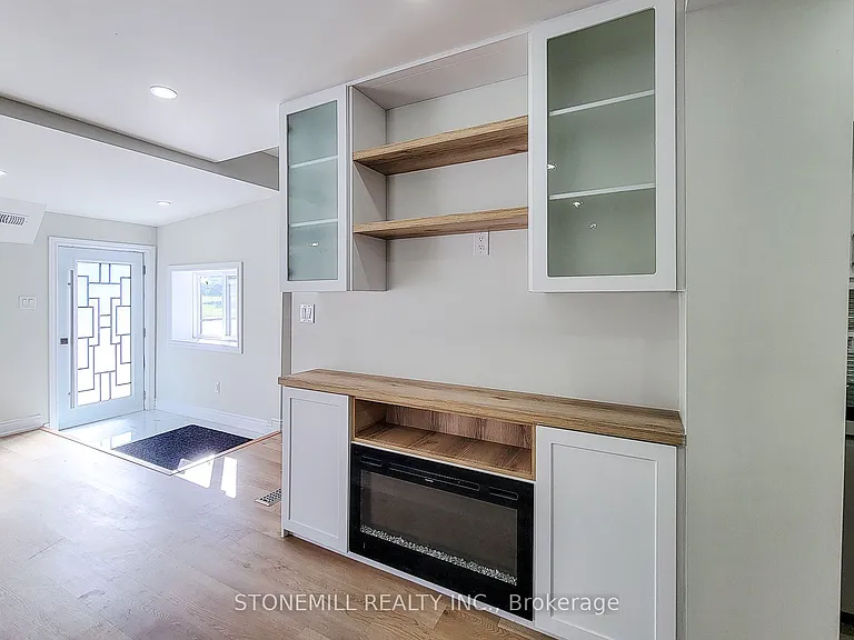727 College Ave — Photo 27