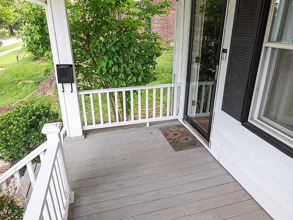 2nd image of 1212 Stirling St
