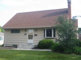 2696 Bristol Rd, Columbus, OH 43221