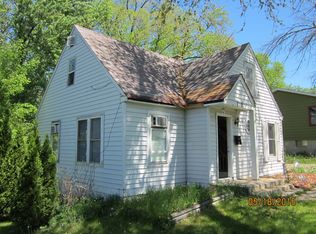 712 Turkey Run Dr, Round Lake Heights, IL 60073