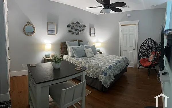 5924 N Florida Ave #STUDIO — Photo 6